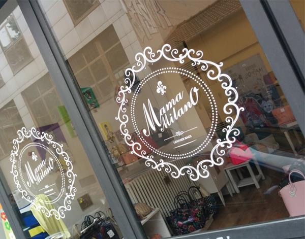 MamaMilano, i due negozi di via Tortona 16 (sopra) e via San Gregorio 43 (sotto)